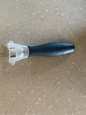 Pampered Chef Kernel Cutter